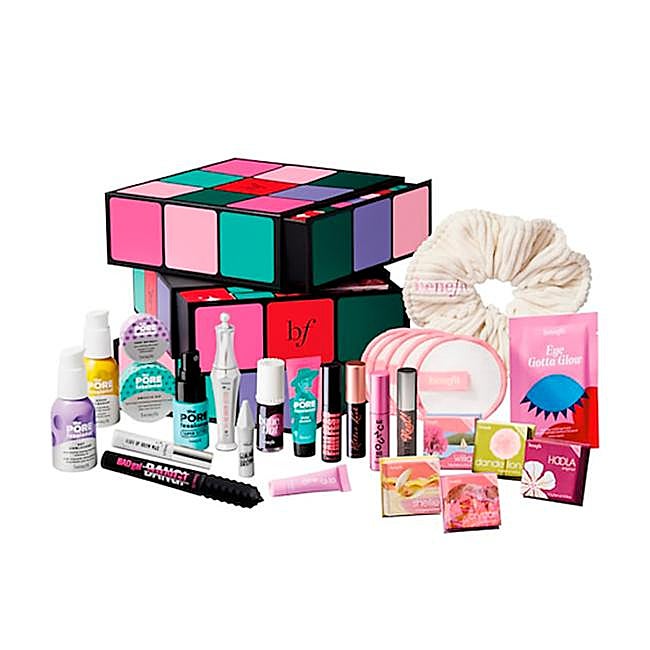 Calendario de Adviento (24 días) Glam Cube de Benefit.